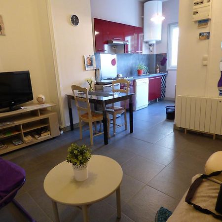 gite de ville Saint-Nazaire  Chambre photo
