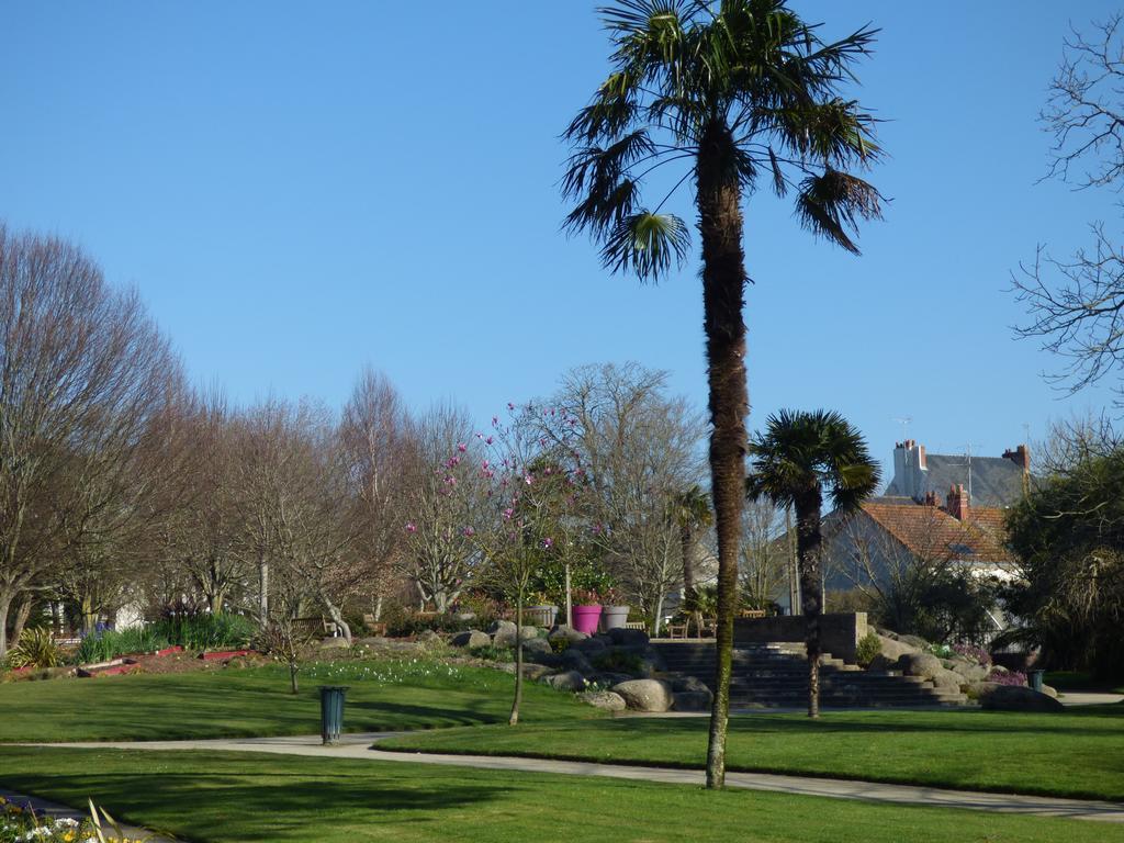gite de ville Saint-Nazaire  Chambre photo